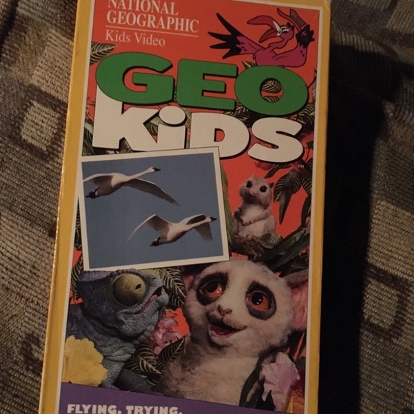 Geo kids vhs tapes of 4 - Picture 1 of 4